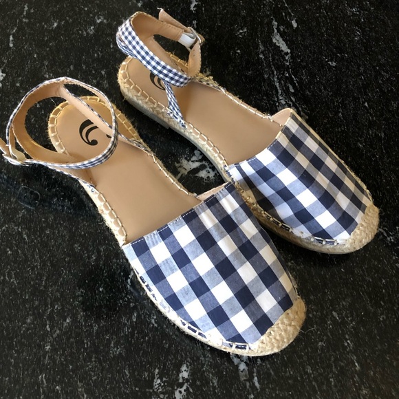 Charming Charlie Shoes - NWOT Charming Charlie shoes. Size 7